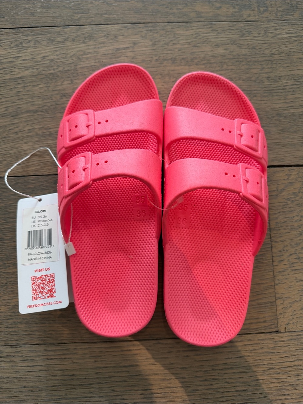 NWT - Freedom Moses Pink Double-Buckle Slide Sandals - size 35/36